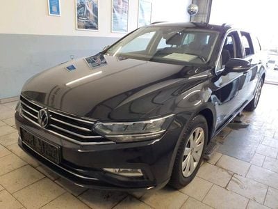 Gebraucht VW Passat Business 122 PS (89 kW) 2022 Deep black perleffekt Kombi