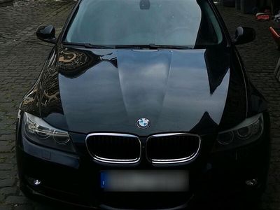 gebraucht BMW 320 2.0 i M1 i Ein Jahr Garantie auf den Motor. Auto 100%