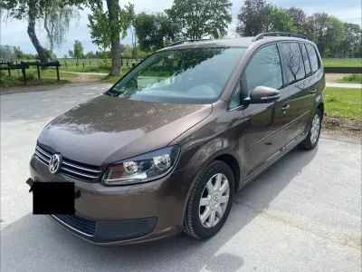 Gebraucht VW Touran Comfortline 140 PS (102 kW) 2012 Braun Van / Kleinbus