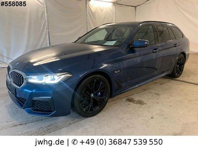 Gebraucht BMW 530e M Sport 292 PS (214 kW) 2022 Blau Kombi