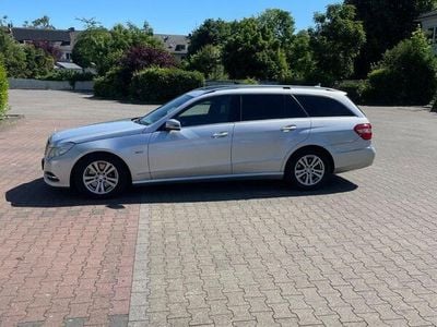 Gebraucht Mercedes E300 Avantgarde 231 PS (169 kW) 2011 Silber Kombi