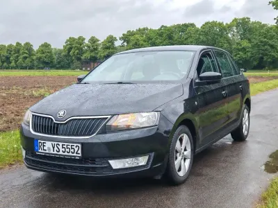 Gebraucht Skoda Rapid Ambition 90 PS (66 kW) 2015 Schwarz Kleinwagen