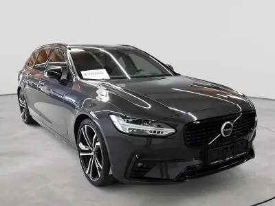 Gebraucht Volvo V90 R-Design 235 PS (172 kW) 2020 Platinum grey metallic Kombi