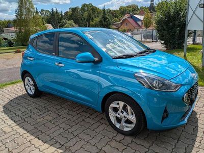 Gebraucht Hyundai i10 Style 84 PS (61 kW) 2020 Blau Kleinwagen