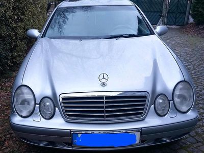 Grau Gebraucht 1998 Mercedes CLK200 Elegance Coupé | 2.800 €