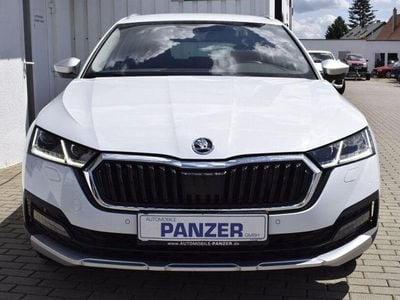 Gebraucht Skoda Octavia Scout 4x4 150 PS (110 kW) 2022 Weiss Kombi