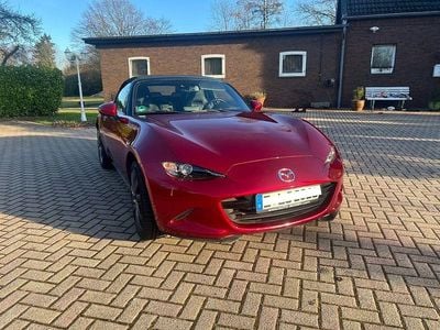 Gebraucht Mazda MX5 Sports-Line 132 PS (97 kW) 2019 Rot Cabrio