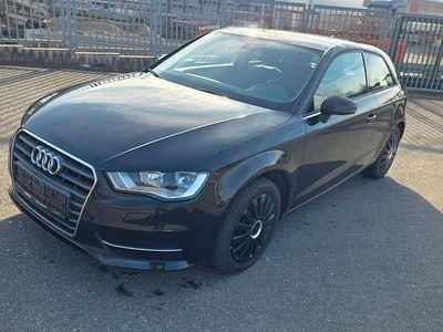 Schwarz Gebraucht 2015 Audi A3 Attraction Limousine | 9.990 € (Fairer Preis)