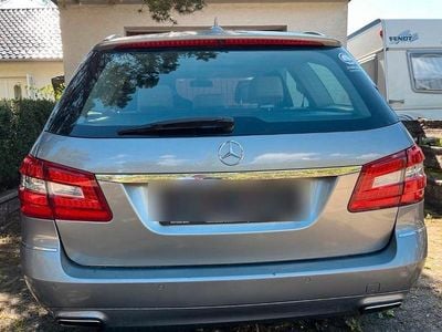 Second-hand Mercedes E200 184 CP (135 kW) 2011 Andere farben Break