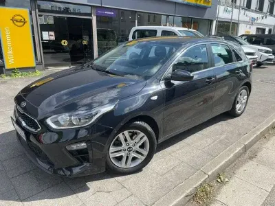 Gebraucht Kia Ceed 140 PS (102 kW) 2019 Schwarz Kleinwagen