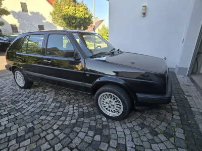 Gebraucht VW Golf II 90 PS (66 kW) 1989 Schwarz Kleinwagen