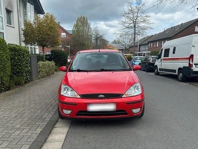 Usata Ford Focus 101 CV (74 kW) 2004 Rosso Utilitaria