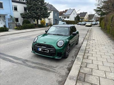 Gebraucht Mini John Cooper Works 204 PS (150 kW) 2024 Grün Kleinwagen