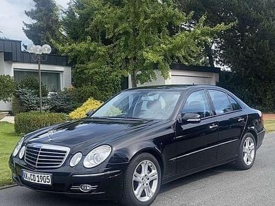 Gebraucht Mercedes E350 Avantgarde 272 PS (200 kW) 2007 Schwarz Limousine