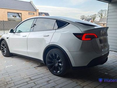 Second-hand Tesla Model Y Long Range AWD 378 kW (514 CP) 2023 Alb SUV