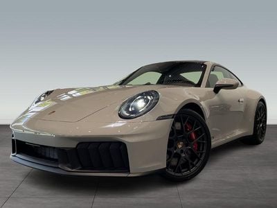 Porsche 911 Carrera 4 GTS