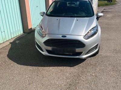 Gebraucht Ford Fiesta 86 PS (63 kW) 2013 Silber Kleinwagen