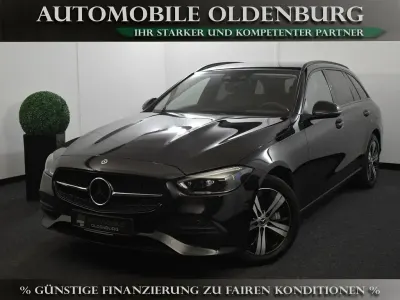 Gebraucht Mercedes C300e Avantgarde 313 PS (230 kW) 2023 Schwarz Limousine