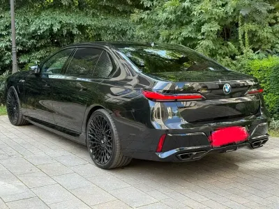 Gebraucht BMW 760 Performance 571 PS (419 kW) 2025 Schwarz Limousine
