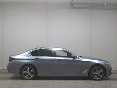 Gebraucht BMW 520 Sport Line 204 PS (150 kW) 2022 Grau Limousine