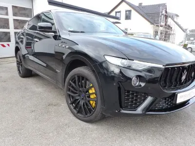 Usata Maserati Levante 349 CV (256 kW) 2019 Nero SUV