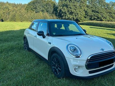 Weiß Gebraucht 2018 Mini Cooper Pepper Kleinwagen | 14.000 € (Fairer Preis)