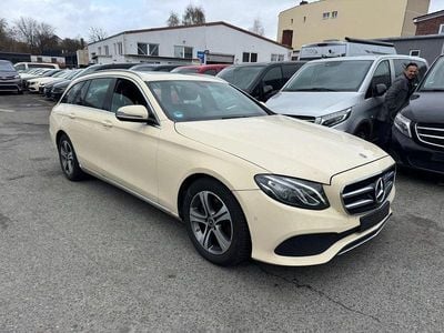 Usata Mercedes E200 Avantgarde 150 CV (110 kW) 2019 Beige Berlina