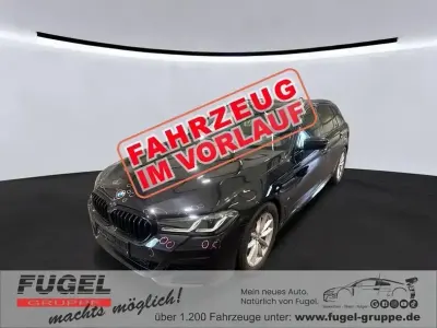 Gebraucht BMW 520 Shadowline 190 PS (139 kW) 2023 Black sapphire metallic Limousine