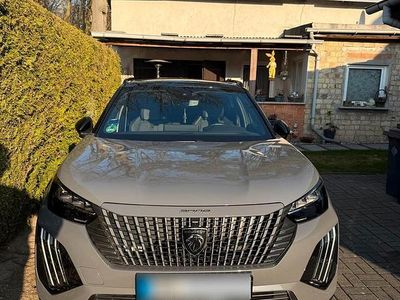 Gebraucht Peugeot 2008 GT 131 PS (96 kW) 2024 Grau SUV