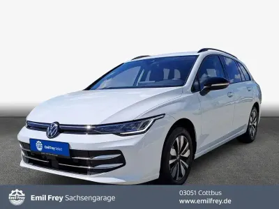 Gebraucht VW Golf VIII Goal 150 PS (110 kW) 2025 Weiß Kombi