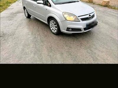 Usata Opel Zafira 140 CV (102 kW) 2006 Grigio Monovolume