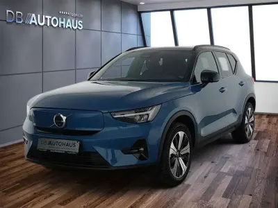 Second-hand Volvo XC40 Core 80 kW (109 CP) 2022 Albastru SUV