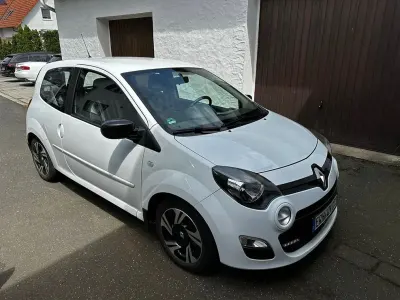 Używany Renault Twingo Initiale Paris 75 KM (55 kW) 2014 Biały Hatchback