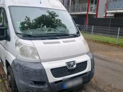 Gebraucht Peugeot Boxer 160 PS (117 kW) 2026 Weiß Van