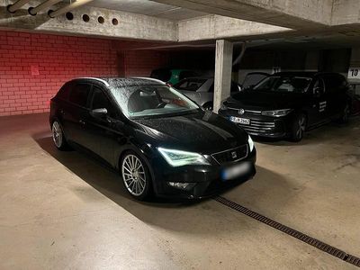 Schwarz Gebraucht 2014 Seat Leon ST FR Kombi | 13.500 € (Teuer)