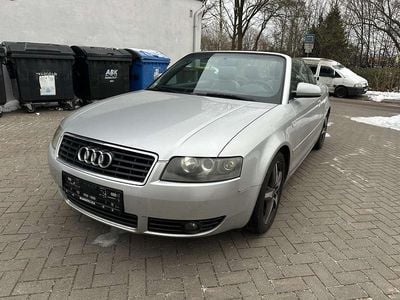 Grau Gebraucht 2004 Audi A4 Cabriolet Cabrio | 4.499 € (Fairer Preis)
