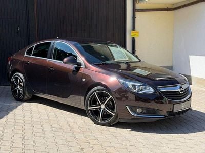 Usata Opel Insignia 140 CV (102 kW) 2015 Marrone Berlina