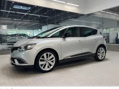 Gebraucht Renault Scenic E-Tech LIMITED 140 PS (102 kW) 2019 Silber Van / Kleinbus