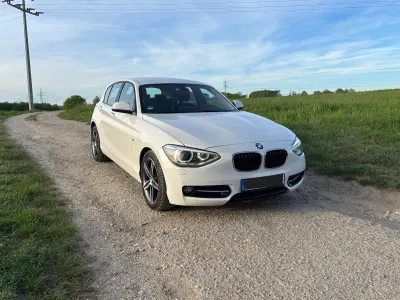 Usata BMW 116 Sport Line 136 CV (100 kW) 2012 Bianco Utilitaria