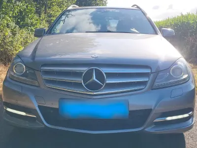 Gebraucht Mercedes C200 136 PS (100 kW) 2012 Grau Kombi