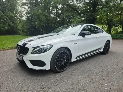 Gebraucht Mercedes C300 AMG line 245 PS (180 kW) 2016 Weiß Coupé
