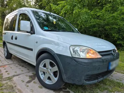 Gebraucht Opel Combo 90 PS (66 kW) 2010 Weiß Van / Kleinbus