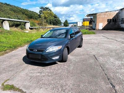 Gebraucht Ford Mondeo 140 PS (102 kW) 2012 Grau Kombi