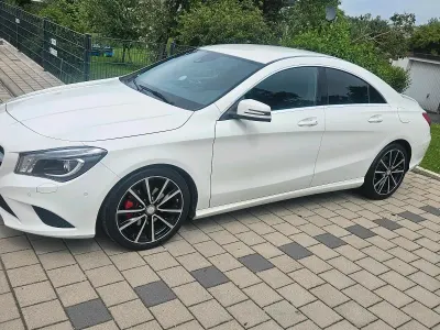 Gebraucht Mercedes CLA200 156 PS (114 kW) 2015 Weiß Coupé