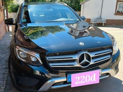 Mercedes GLC220