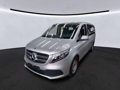 Gebraucht Mercedes V250 190 PS (139 kW) 2022 Silber Van / Kleinbus
