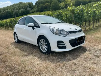 Gebraucht Kia Rio 110 PS (80 kW) 2017 Weiß Kleinwagen