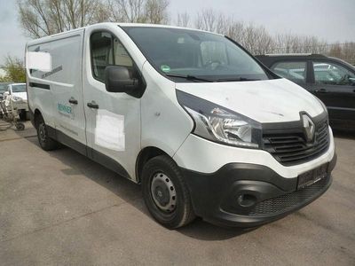Gebraucht Renault Trafic Komfort 120 PS (88 kW) 2015 Weiß Van / Kleinbus
