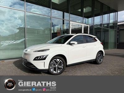 Weiss Gebraucht 2023 Hyundai Kona Advantage SUV | 25.390 € (Teuer)