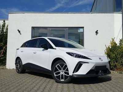 Nuova MG MG4 EV Luxury 150 kW (204 CV) 2025 Bianco Utilitaria